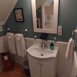 Blue Ridge Manor Bed & Breakfast - Bathroom