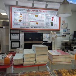 The Donut Palace - Spotless and well stocked