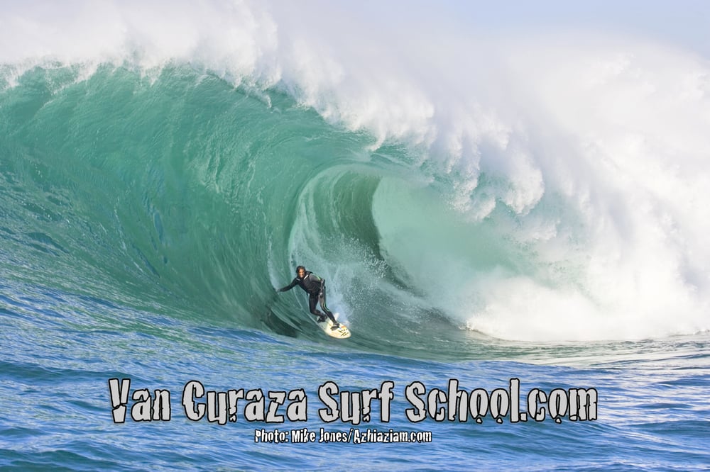 Van Curaza Surf School Logo