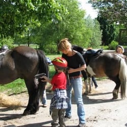 Ponyhof Neuholland - Vorbereitung zum Ausritt