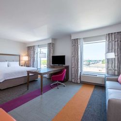 Hampton Inn & Suites Phoenix East Mesa - Guest room