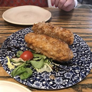 O Cacho do Jose - Empanadillas - Spanish Near Me - Madrid, M
