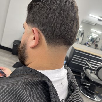 Culture Cutz - Taper with a trim on top. Make sure to call to set your next appointment - Barbers Near Me - Santa Clara, California Culture Cutz - Taper with a trim on top. Make sure to call to set your next appointment - Barbers Near Me - Santa Clara, California