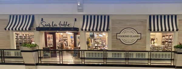 Sur La Table by null