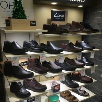 Takkens - Men's Clarks - Shoe Stores Near Me - Paso Robles, California Takkens - Men's Clarks - Shoe Stores Near Me - Paso Robles, California