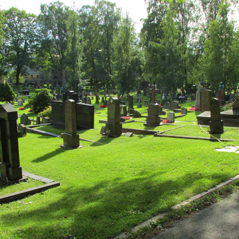 Vår Frelsers gravlund - A whole lot of green - Funeral Services & Cemeteries Near Me - Oslo, 03