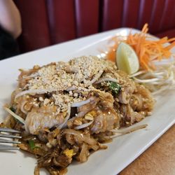 Lucky Thai Cuisine - Pai Thai House Special with Pork