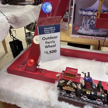 Dillard's - Department Stores Near Me - Austin, Texas