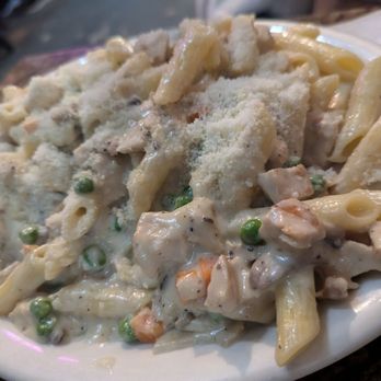 Beach Harbor Pizza - Chicken Fettuccine - Pizza Near Me - Dana Point, California