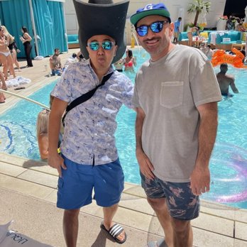 LIQUID Pool Lounge - poolside daybed - Swimming Pools Near Me - Las Vegas, Nevada