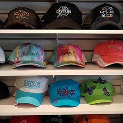 Pier Gifts on the 1 - More hats!