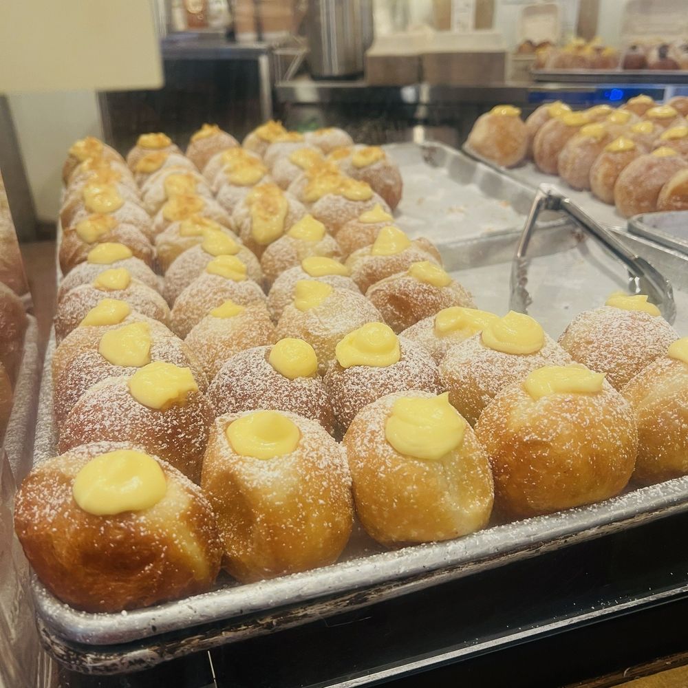 Sugar Beach Bake Shop - Bakeries Near Me - Kihei, Hawaii