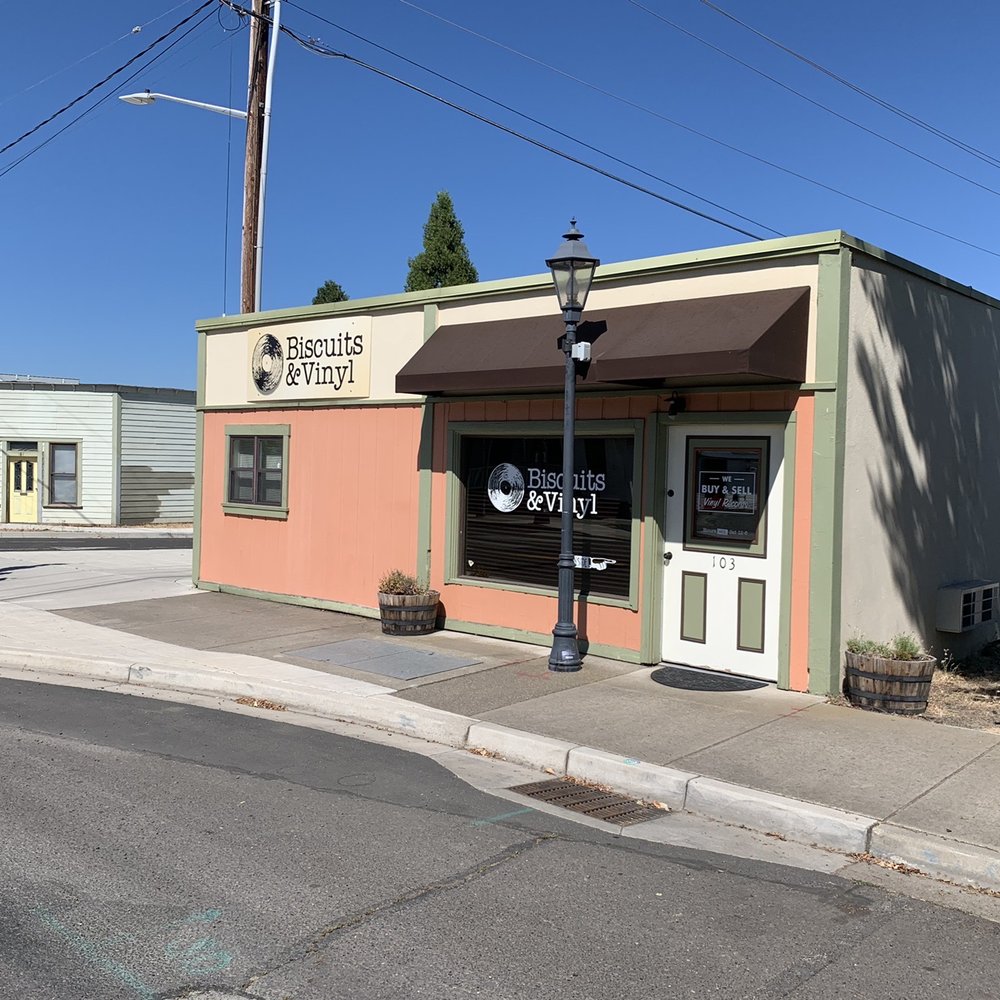 Biscuits & Vinyl - The little shop. - Vinyl Records Near Me - Talent, Oregon