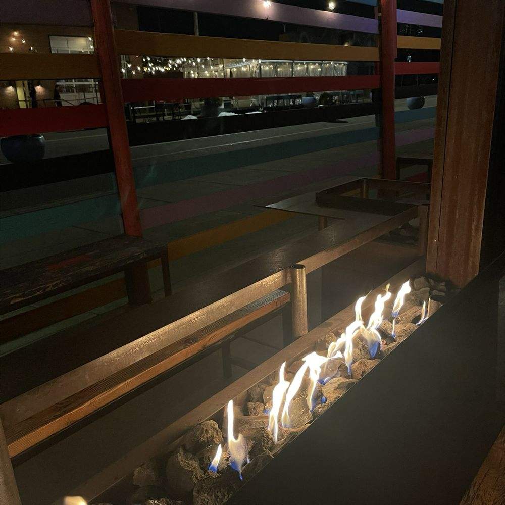 Finn's Manor - Fire pit out front - Cocktail Bars Near Me - Denver, Colorado Finn's Manor - Fire pit out front - Cocktail Bars Near Me - Denver, Colorado