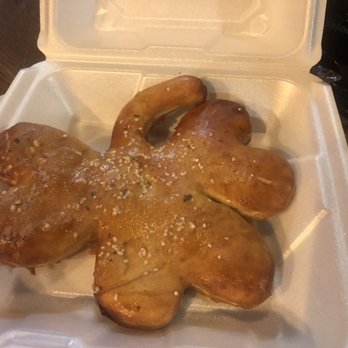 O'Keefe's Tavern - Pretzel made into shamrock - American Near Me - Clearwater, Florida