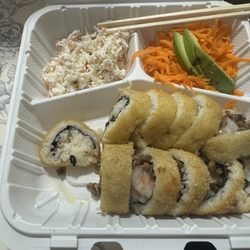 El Chino Taqueria - Sushi Cielo Mar y Tierra not fried enough very soft and falling apart