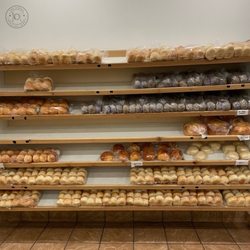 Cesar's Cakes & Cafe - Bakery