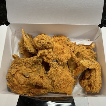 Publix - 8 pc box of fried chicken - Grocery Near Me - Winston-Salem, North Carolina