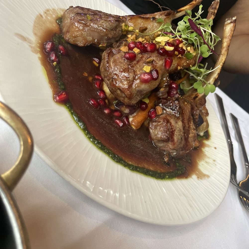 Chart House Prime - Lamb Chops with a purée and multicolored carrots...absolutely delicious - Seafood Near Me - Annapolis, Maryland Chart House Prime - Lamb Chops with a purée and multicolored carrots...absolutely delicious - Seafood Near Me - Annapolis, Maryland