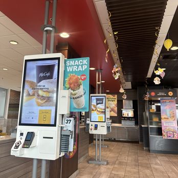 McDonald's - Fast Food Near Me - Castro Valley, California