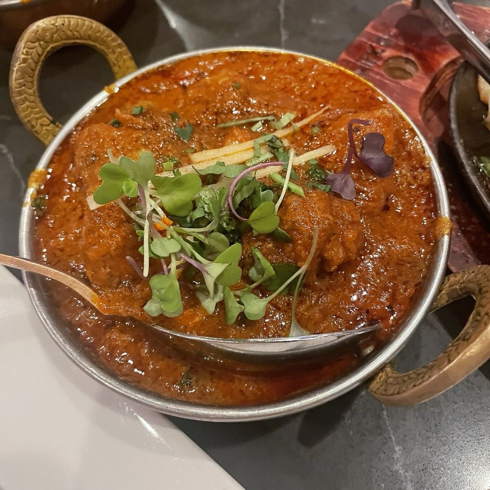 India's Oven - Chicken Vindaloo Curry - Indian Near Me - Fresno, California India's Oven - Chicken Vindaloo Curry - Indian Near Me - Fresno, California