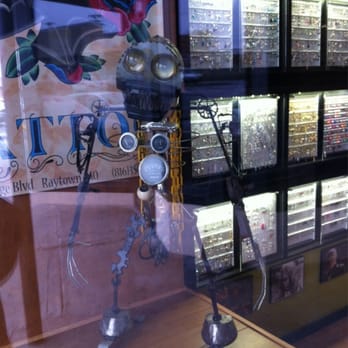 Working Class Tattoo - Piercing Near Me - Kansas City, Missouri Working Class Tattoo - Piercing Near Me - Kansas City, Missouri