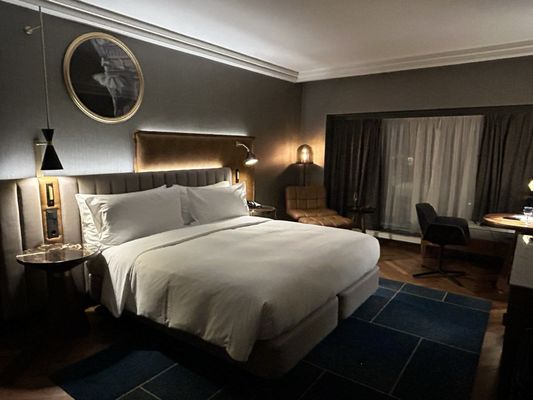 Hilton Frankfurt City Centre by null