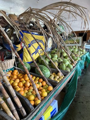 Los Pinarenos, Fruteria by null