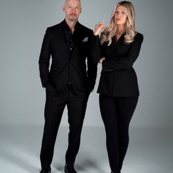 The Lind Institute of Plastic Surgery - Dr. Lind and his injector, Nicole