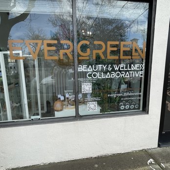 Evergreen Market - Hair salon area - Spiritual Shop Near Me - Sacramento, California Evergreen Market - Hair salon area - Spiritual Shop Near Me - Sacramento, California