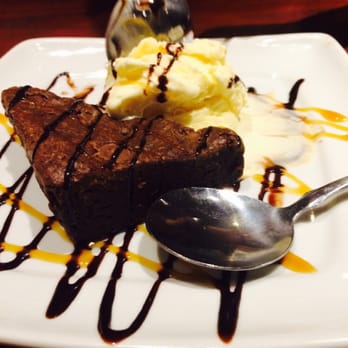 Red Lobster - Brownie a la mode - Seafood Near Me - Albuquerque, New Mexico