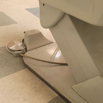 Aspen Dental - Dirty walls, floor, and equipment - Oral Surgeons Near Me - Brooklyn, Ohio Aspen Dental - Dirty walls, floor, and equipment - Oral Surgeons Near Me - Brooklyn, Ohio