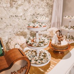 Zen-sational Cheesecake - Wedding Cupcake cheesecakes for guests