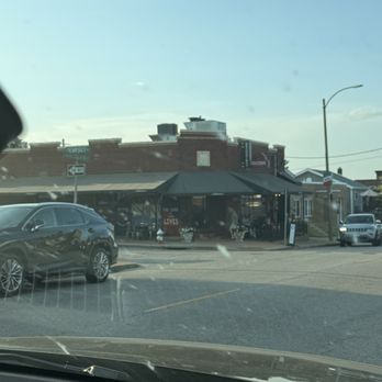 Anthonino's Taverna - The Outside of Anthoninos - Greek Near Me - Saint Louis, Missouri