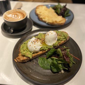 Balance - Avocado toast - Cafes Near Me - London, XGL
