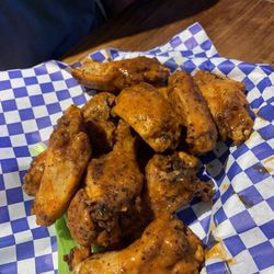 12 Wings, breaded and Diego's Way