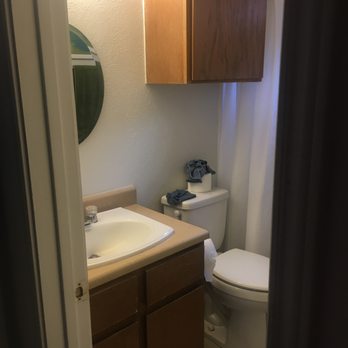 Linda Cabinets & Granite - Bathroom 2 before - Cabinetry Near Me - Austin, Texas