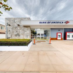 Bank of America Financial Center - Storefront