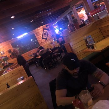 Texas Roadhouse - restaurant was pretty empty for such a long time waiting for food. - Steakhouses Near Me - Matthews, North Carolina Texas Roadhouse - restaurant was pretty empty for such a long time waiting for food. - Steakhouses Near Me - Matthews, North Carolina