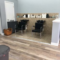 Underground Hair & Nails