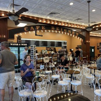 Cafe Beignet, Canal St - Coffee & Tea Near Me - New Orleans, Louisiana