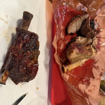 Cooper's Old Time Pit Bar-B-Que - Beef rib and beef brisket - Barbeque Near Me - Austin, Texas