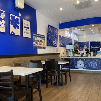 Seventea - From doorway - Bubble Tea Near Me - Fresno, California