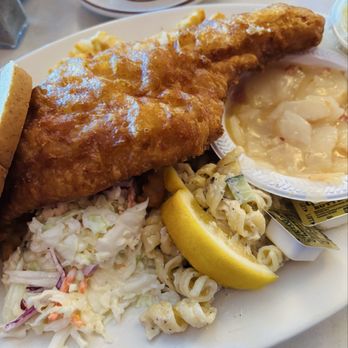 Bellevue Hotel - Fish fry - American Near Me - Buffalo, New York Bellevue Hotel - Fish fry - American Near Me - Buffalo, New York