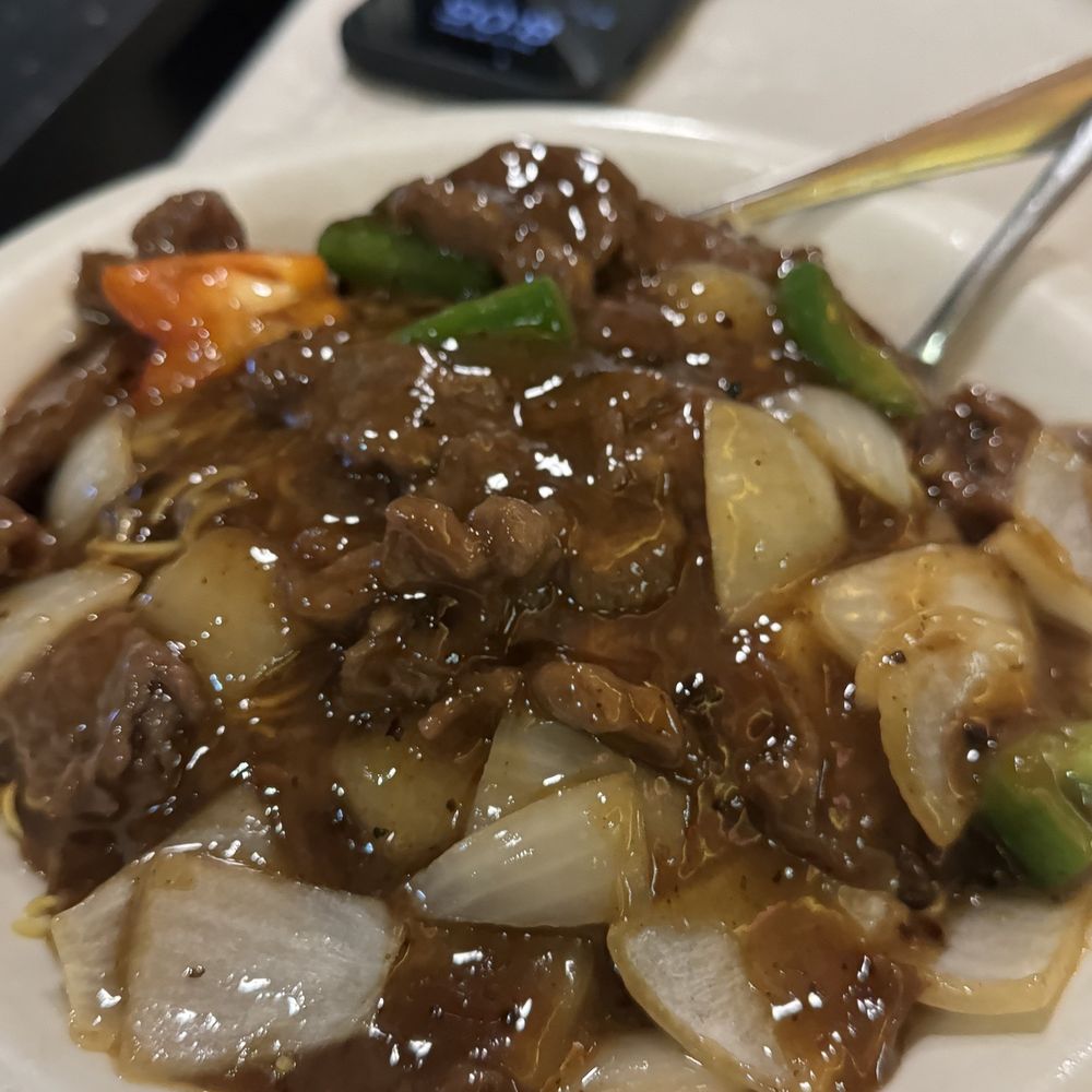 Yangtze - Beef black bean chow mein - Dim Sum Near Me - Ottawa, Ontario Yangtze - Beef black bean chow mein - Dim Sum Near Me - Ottawa, Ontario
