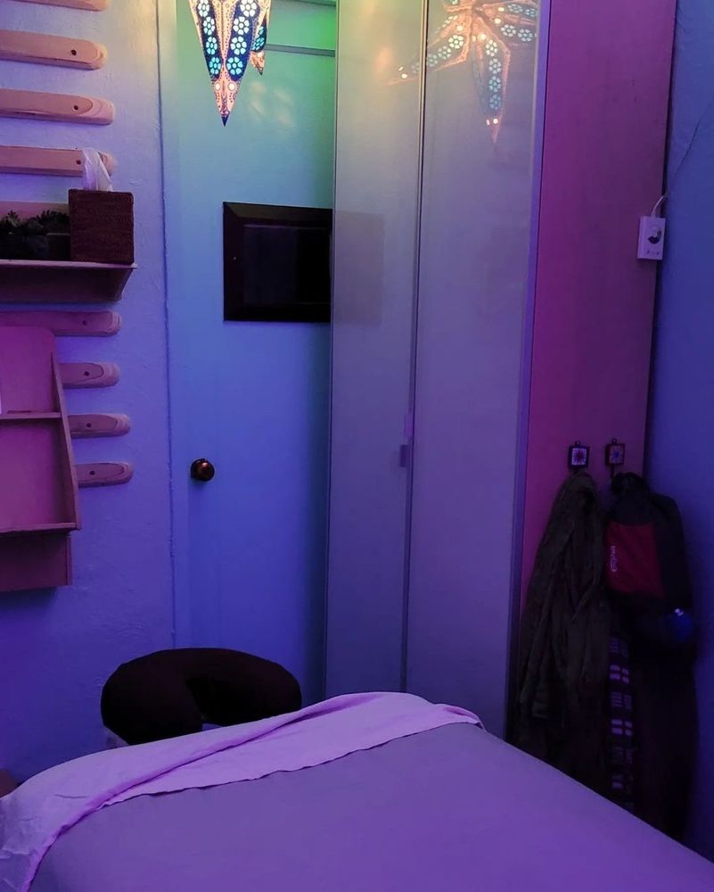 Onyia's Rehabilitative Massage Logo