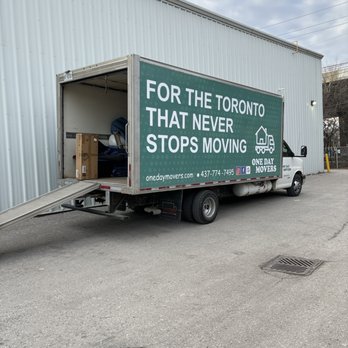 One Day Movers - Moving truck - Movers Near Me - North York, Ontario