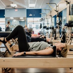 Club Pilates Bar W