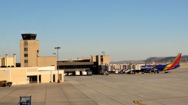 Eppley Airfield by null