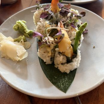 Belles Beach House - Shrimp Tempura Roll - Tiki Bars Near Me - Los Angeles, California